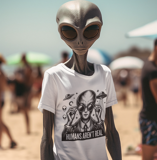 Humans Aren’t Real – Camiseta